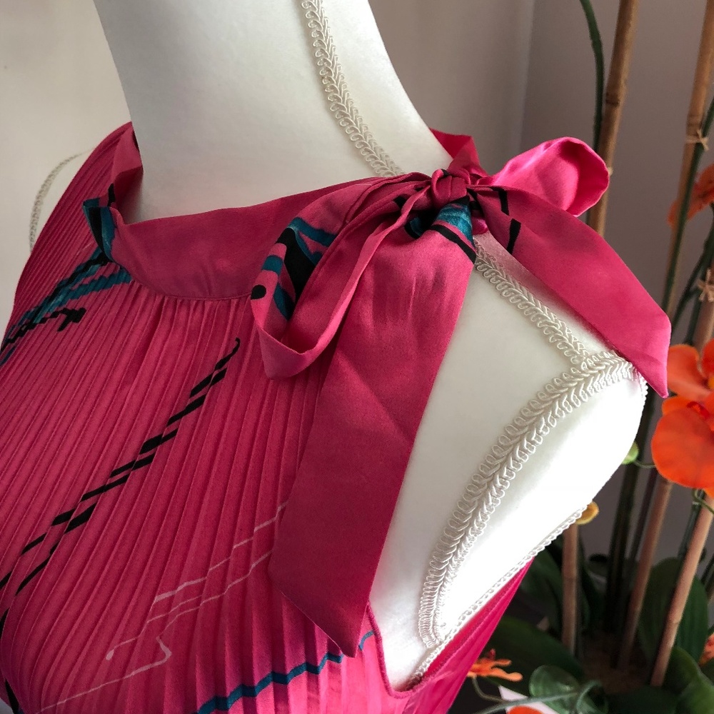 Pink Flattering Dress - Picture 2 of 4